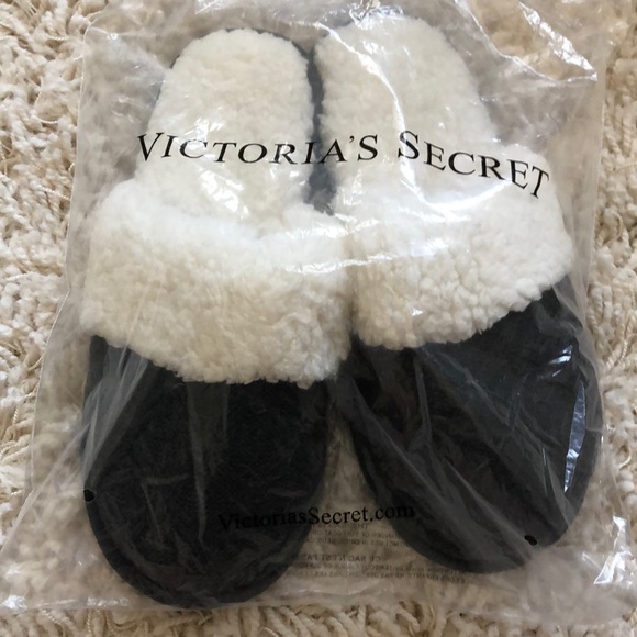 New with tag*** Victorias Secret Slippers - Picture 4 of 6